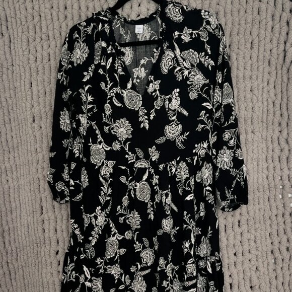 Old Navy Tiered Maxi Dres Black & White Medium - Picture 1 of 13